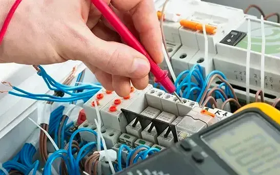 Professional electrician in Church End